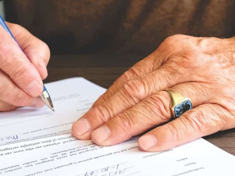 Doit-on contracter des assurances avec un pret personnel ?