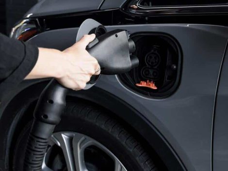 Prêt voiture électrique borne recharge